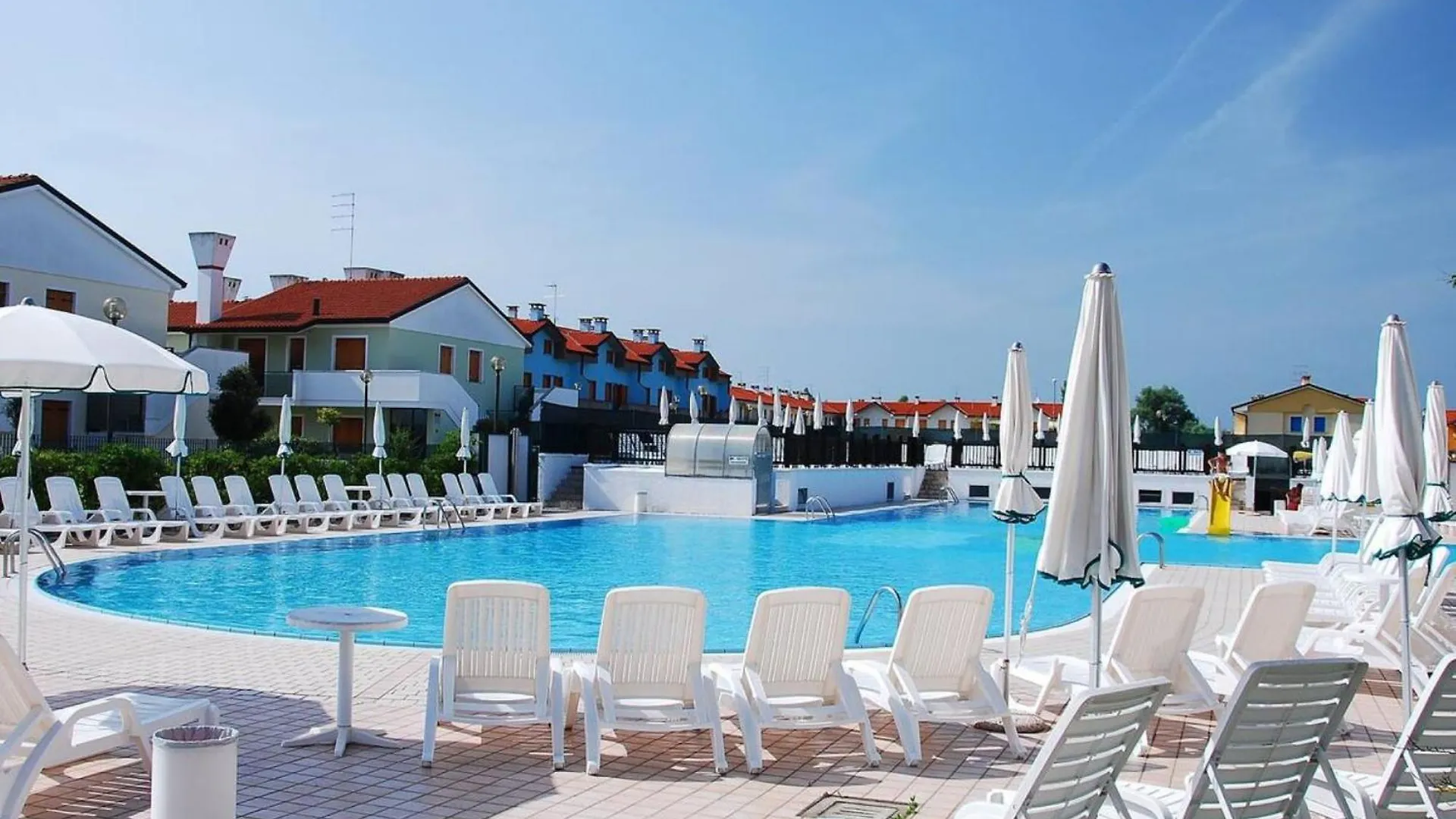 Apartment In A Residence With Pool In Rosolina Rosolina Mare
